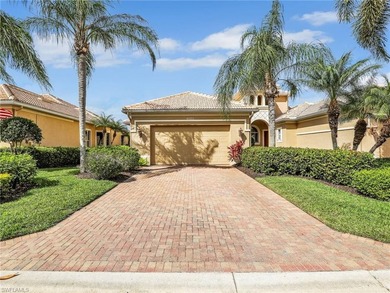Welcome to this beautifully maintained villa located on Saraceno on The Club At Grandezza in Florida - for sale on GolfHomes.com, golf home, golf lot