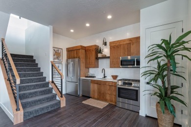 Huge Recent Price Drop!! This stunning home is located on the on Copper Rock Golf Course in Utah - for sale on GolfHomes.com, golf home, golf lot