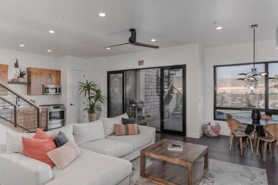 Huge Recent Price Drop!! This stunning home is located on the on Copper Rock Golf Course in Utah - for sale on GolfHomes.com, golf home, golf lot