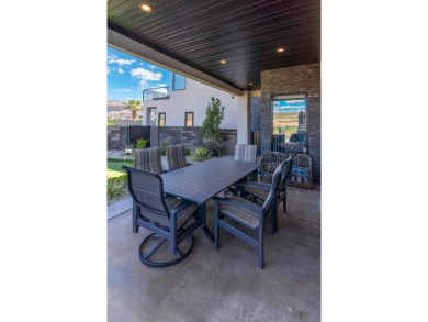 Huge Recent Price Drop!! This stunning home is located on the on Copper Rock Golf Course in Utah - for sale on GolfHomes.com, golf home, golf lot