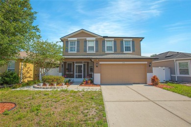 Beautifully Home in Southern Pines! This spacious 4-bedroom, 2 on Royal St. Cloud Golf Links in Florida - for sale on GolfHomes.com, golf home, golf lot