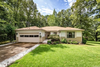 Nice home less than 1 mile to Indian Hills Golf Course.  Nice for sale on GolfHomes.com