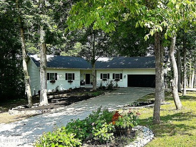 Spectacular move-in ready 2545 sqft of year round LAKE VIEWS on Toqua Golf Course - Loudon County in Tennessee - for sale on GolfHomes.com, golf home, golf lot