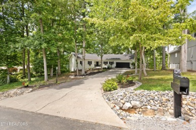 Spectacular move-in ready 2545 sqft of year round LAKE VIEWS on Toqua Golf Course - Loudon County in Tennessee - for sale on GolfHomes.com, golf home, golf lot