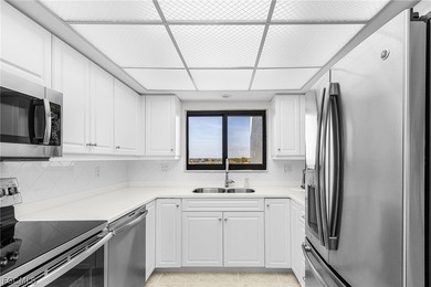 TOP FLOOR. END UNIT. SOUTHERN EXPOSURE. RIVER VIEWS on The Landings Yacht, Golf and Tennis Club in Florida - for sale on GolfHomes.com, golf home, golf lot