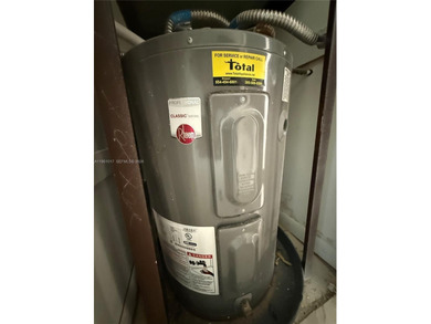 Beautifully 55+ community that boast of club house with heated on Sunrise Lakes Phase III in Florida - for sale on GolfHomes.com, golf home, golf lot