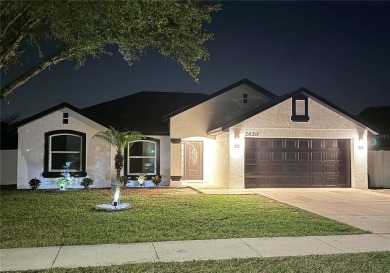 Under contract-accepting backup offers. One or more photo(s) has on Wedgefield Golf Club in Florida - for sale on GolfHomes.com, golf home, golf lot
