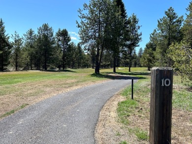 Brand NEW! 3 bedroom, 3 bathroom custom home perfectly on Jug Mountain Ranch Golf Course in Idaho - for sale on GolfHomes.com, golf home, golf lot