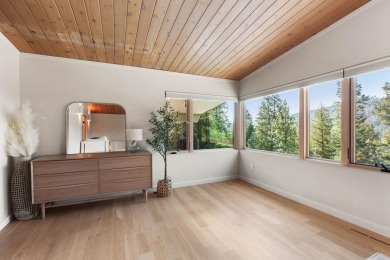 Experience mid-century modern luxury at its finest in this on Spokane Country Club in Washington - for sale on GolfHomes.com, golf home, golf lot