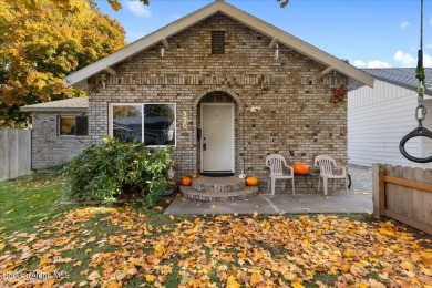 Welcome to this delightful classic downtown Coeur d'Alene home! on Coeur D Alene Resort Golf Course in Idaho - for sale on GolfHomes.com, golf home, golf lot