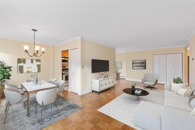 Commuter's dream! 3 bedrooms, 2 bathrooms with terrace on Scarsdale Golf Club in New York - for sale on GolfHomes.com, golf home, golf lot