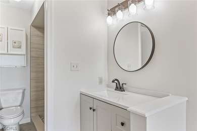 MOTIVATED SELLER! What A Great Place To Come Home To! This 2 on Terraverde Country Club in Florida - for sale on GolfHomes.com, golf home, golf lot