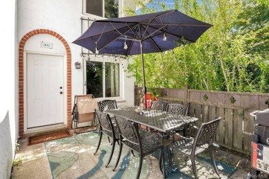 3 BEDROOM 1,5 BATH CONDO IN BLUE RIDGE IN MEDFORD. UPDATED on Blue Ridge Golf Club in New York - for sale on GolfHomes.com, golf home, golf lot