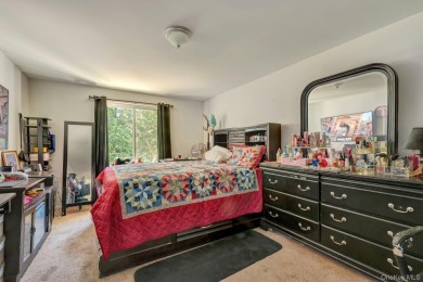 3 BEDROOM 1,5 BATH CONDO IN BLUE RIDGE IN MEDFORD. UPDATED on Blue Ridge Golf Club in New York - for sale on GolfHomes.com, golf home, golf lot