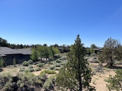 This Four Peaks lot is close to all the resort action AND allows on  in Oregon - for sale on GolfHomes.com, golf home, golf lot
