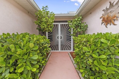 Luxuriously upgraded 3-bed, 2-bath lakefront home with over 1 on Spanish Lakes Fairways in Florida - for sale on GolfHomes.com, golf home, golf lot