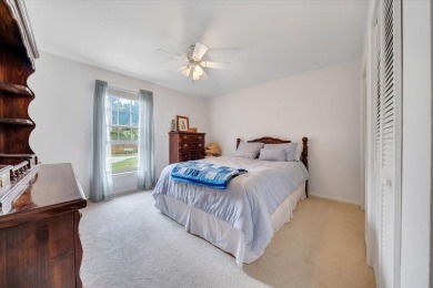 Live easy in this maintained unit in Quail Valley! 2 BR/2 BA on Hunting Hills Country Club in Virginia - for sale on GolfHomes.com, golf home, golf lot