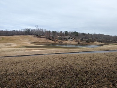 This 1.37 acre lot has fabulous pond and golf course views.  It on Mount Vintage Plantation and Golf Club  in South Carolina - for sale on GolfHomes.com, golf home, golf lot
