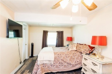 Very spacious two bedroom, two bath manufactured home in on Heritage Ridge Golf Club in Florida - for sale on GolfHomes.com, golf home, golf lot