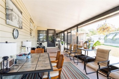 Very spacious two bedroom, two bath manufactured home in on Heritage Ridge Golf Club in Florida - for sale on GolfHomes.com, golf home, golf lot