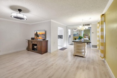 Welcome to this beautifully renovated 1-bedroom, 1.5-bathroom on Addison Reserve in Florida - for sale on GolfHomes.com, golf home, golf lot