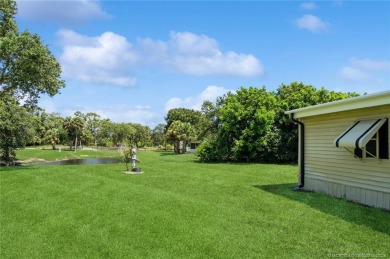 Very spacious two bedroom, two bath manufactured home in on Heritage Ridge Golf Club in Florida - for sale on GolfHomes.com, golf home, golf lot