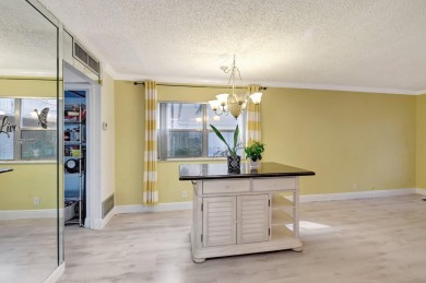 Welcome to this beautifully renovated 1-bedroom, 1.5-bathroom on Addison Reserve in Florida - for sale on GolfHomes.com, golf home, golf lot