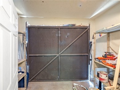 3-bedroom 2.5-bathroom, 1206sf nestled next to the North Lake on Silver Lakes Golf Course in California - for sale on GolfHomes.com, golf home, golf lot