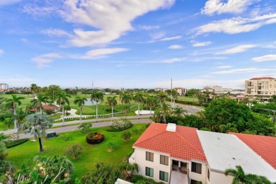Magnificent sunsets, panoramic and breathtaking bay, nature and on Isla Del Sol Yacht and Country Club in Florida - for sale on GolfHomes.com, golf home, golf lot