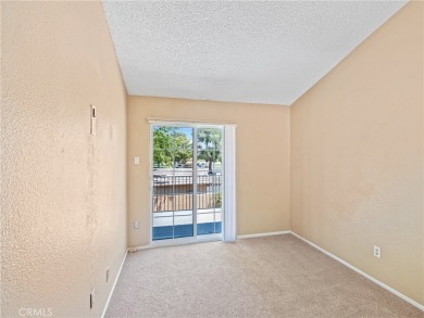 3-bedroom 2.5-bathroom, 1206sf nestled next to the North Lake on Silver Lakes Golf Course in California - for sale on GolfHomes.com, golf home, golf lot