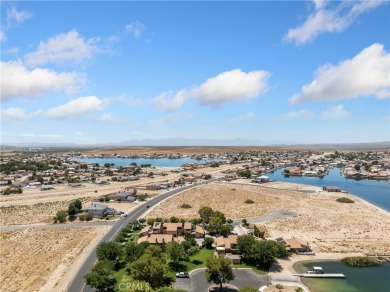 3-bedroom 2.5-bathroom, 1206sf nestled next to the North Lake on Silver Lakes Golf Course in California - for sale on GolfHomes.com, golf home, golf lot