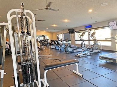 3-bedroom 2.5-bathroom, 1206sf nestled next to the North Lake on Silver Lakes Golf Course in California - for sale on GolfHomes.com, golf home, golf lot