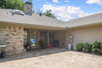 Don't miss this beautiful home on a corner lot with established on Walnut Creek Country Club in Texas - for sale on GolfHomes.com, golf home, golf lot