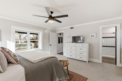 Stylishly updated 3 bedroom 3 bath home, in Pecan Plantation on Pecan Plantation Country Club in Texas - for sale on GolfHomes.com, golf home, golf lot