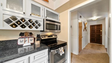 LONGING FOR THE EASY LIFE?  THE PERFECT LITTLE TURN KEY on Plumas Pines Golf Resort in California - for sale on GolfHomes.com, golf home, golf lot