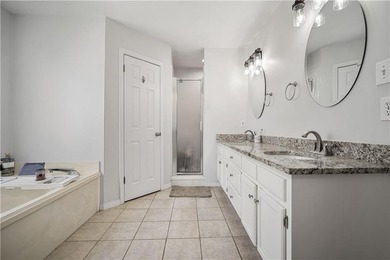***VRM*** SELLER WILL CONSIDER OFFERS BETWEEN $469,000 AND $499 on Cypress Country Club and Golf Club  in Alabama - for sale on GolfHomes.com, golf home, golf lot