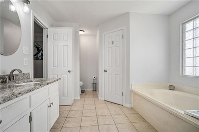 ***VRM*** SELLER WILL CONSIDER OFFERS BETWEEN $469,000 AND $499 on Cypress Country Club and Golf Club  in Alabama - for sale on GolfHomes.com, golf home, golf lot