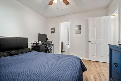 ***VRM*** SELLER WILL CONSIDER OFFERS BETWEEN $469,000 AND $499 on Cypress Country Club and Golf Club  in Alabama - for sale on GolfHomes.com, golf home, golf lot