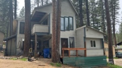 See this 2300 cabin/home at Terrace Lakes Resort. 4 bedrooms, 3 on Terrace Lakes Golf Resort in Idaho - for sale on GolfHomes.com, golf home, golf lot