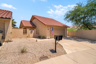 Welcome to your peaceful retreat in one of Phoenix's most on The Lakes at Ahwatukee in Arizona - for sale on GolfHomes.com, golf home, golf lot