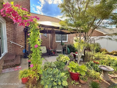 CREAM PUFF ALERT!
This brick home is nestled on a beautifully on River Bend Golf and Country Club in North Carolina - for sale on GolfHomes.com, golf home, golf lot