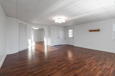 Check out this stunning brick estate perfectly situated on the on Crooked Creek Golf Club in Kentucky - for sale on GolfHomes.com, golf home, golf lot