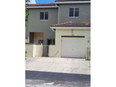 Fabulous townhouse with a garage in the beautiful Guard Gated on Keys Gate Golf Club in Florida - for sale on GolfHomes.com, golf home, golf lot