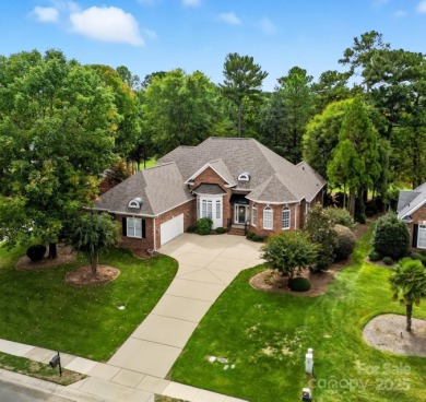 Golf course living, newly up-dated floors, HVAC and roof! This on Waterford Golf Club in South Carolina - for sale on GolfHomes.com, golf home, golf lot