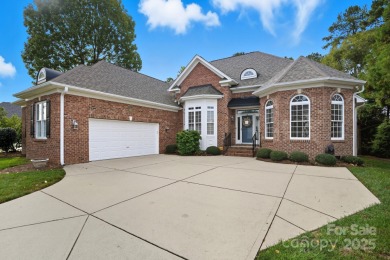 Golf course living, newly up-dated floors, HVAC and roof! This on Waterford Golf Club in South Carolina - for sale on GolfHomes.com, golf home, golf lot