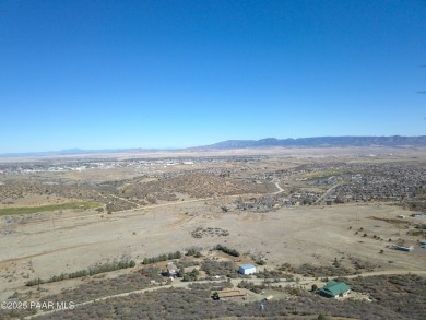 Views of Prescott and Prescott Valley at an amazing price. Easy on StoneRidge Golf Course in Arizona - for sale on GolfHomes.com, golf home, golf lot