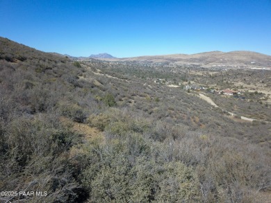 Views of Prescott and Prescott Valley at an amazing price. Easy on StoneRidge Golf Course in Arizona - for sale on GolfHomes.com, golf home, golf lot