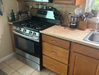 A RARE OPPORTUNITYE VISIT THIS LOVELY 5 ROOM , TWO BEDROOM CAPE on Orange Hills Country Club in Connecticut - for sale on GolfHomes.com, golf home, golf lot