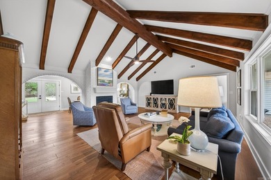 Rare Find! Beautiful completely remodeled home sitting on 4 Ac on Rolling Hills Country Club Inc in Arkansas - for sale on GolfHomes.com, golf home, golf lot