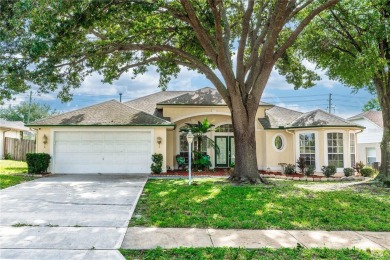 Located in the Debarywoods community, 107 Needlewood Loop in on DeBary Golf and Country Club in Florida - for sale on GolfHomes.com, golf home, golf lot